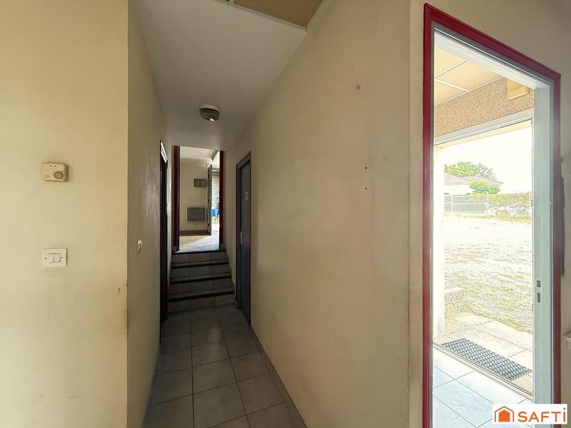 Local commercial - 496 m² - 7 pièces