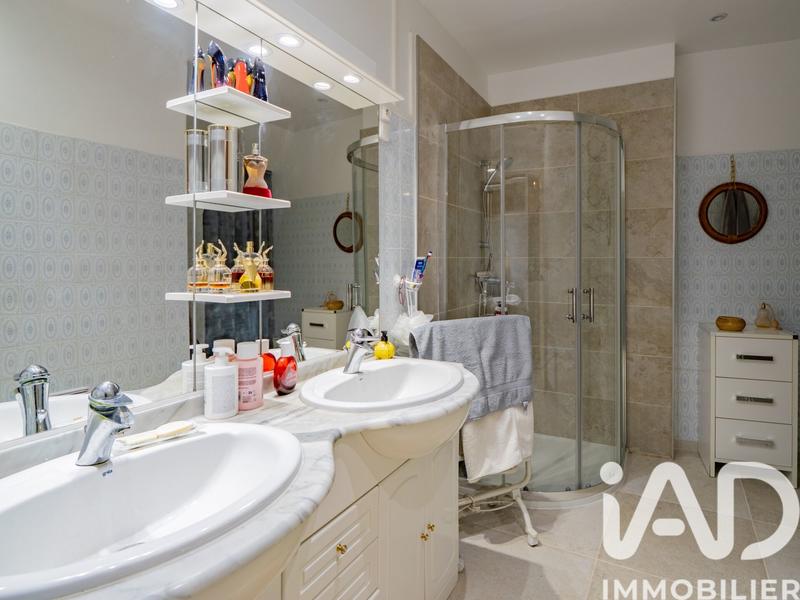 Maison - 122 m² - 4 pièces