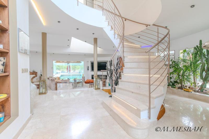 Villa - 350 m² - 10 pièces