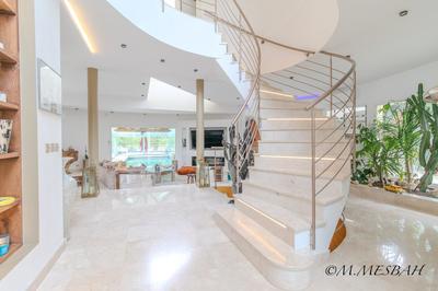 Villa - 350 m² - 10 pièces