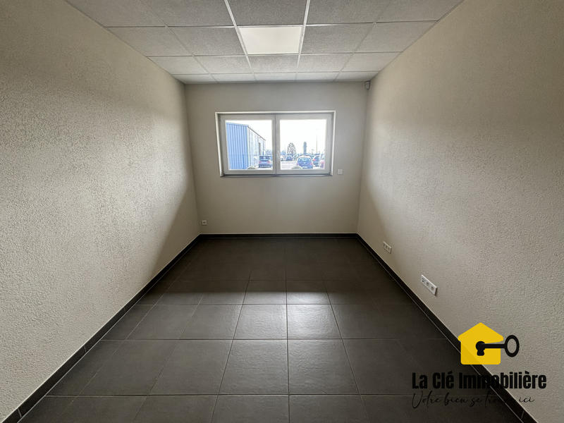 Local commercial - 399 m² - 7 pièces