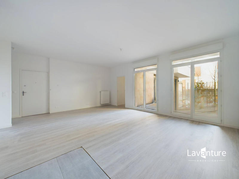 Appartement - 100 m² - 5 pièces