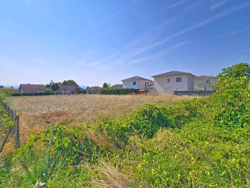 Terrain constructible - 599 m²