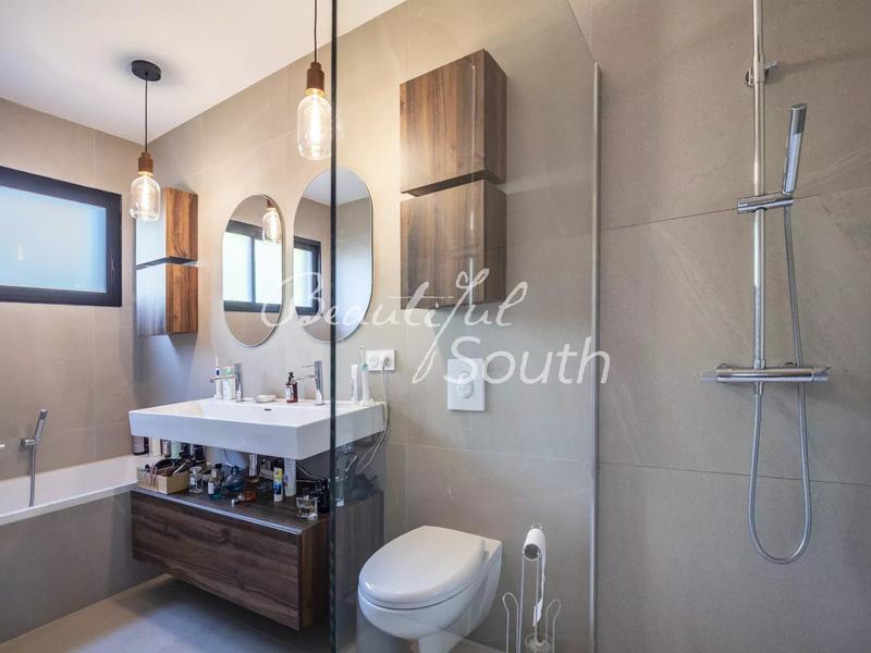 Villa - 180 m² - 4 pièces