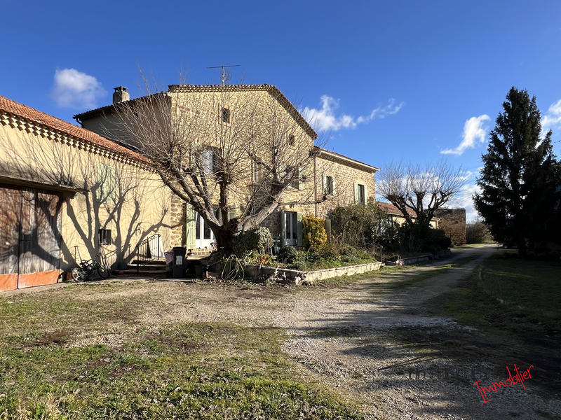 Ferme - 373 m² - 10 pièces