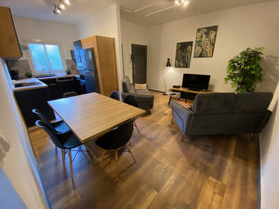 Appartement - 85 m² - 5 pièces