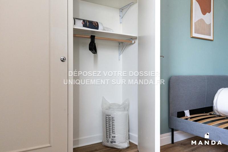 Chambre - 11 m² - 6 pièces
