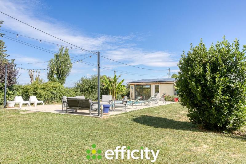 Demeure - 284 m² - 7 pièces