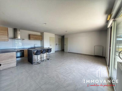 Appartement - 90 m² - 4 pièces