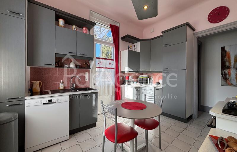 Maison - 175 m² - 6 pièces