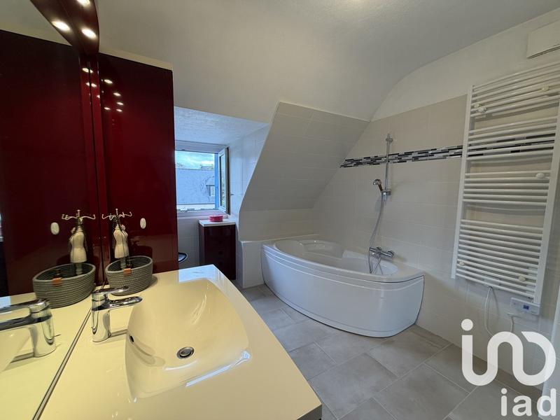 Maison - 125 m² - 7 pièces