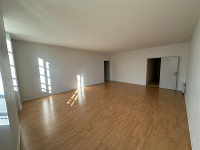Appartement - 100 m² - 3 pièces