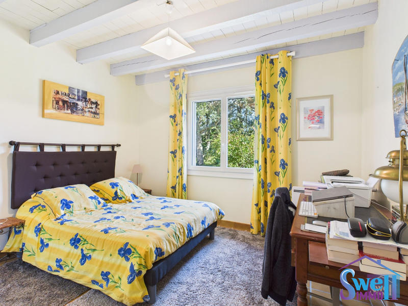 Maison traditionnelle - 140 m² - 6 pièces