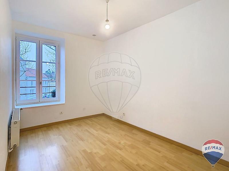 Appartement - 104 m² - 5 pièces