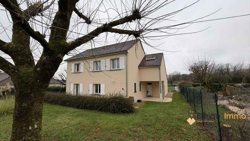 Villa - 168 m² - 8 pièces