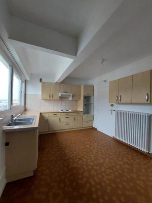 Appartement - 125 m² - 5 pièces