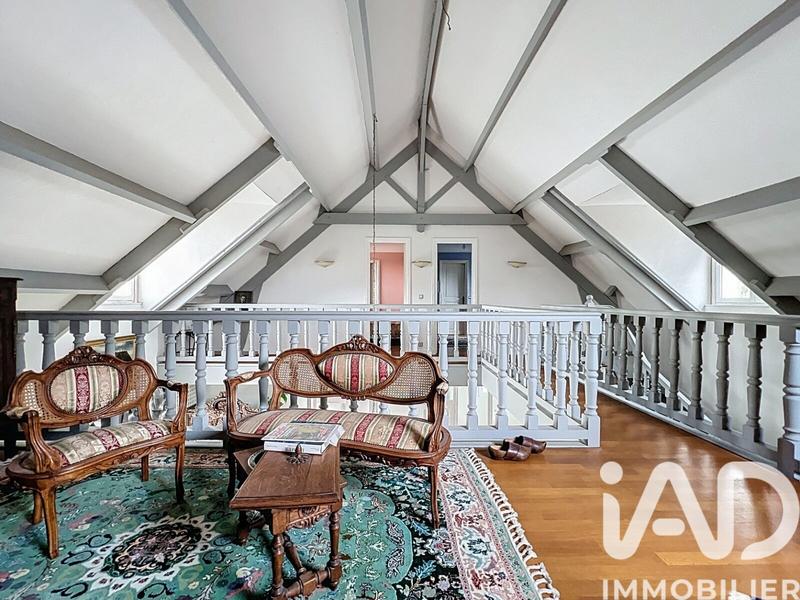 Maison - 400 m² - 10 pièces