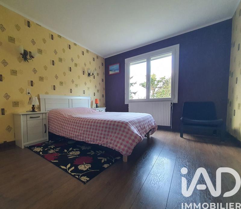 Maison - 255 m² - 12 pièces