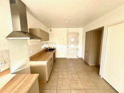 Maison - 77 m² - 5 pièces