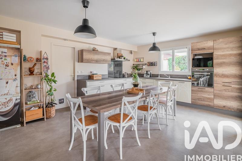 Maison - 140 m² - 7 pièces