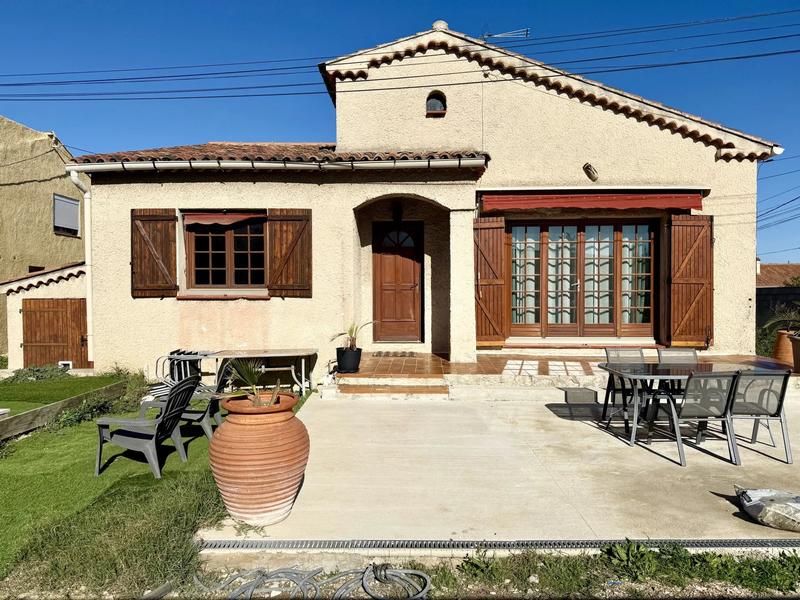 Maison - 95 m² - 4 pièces