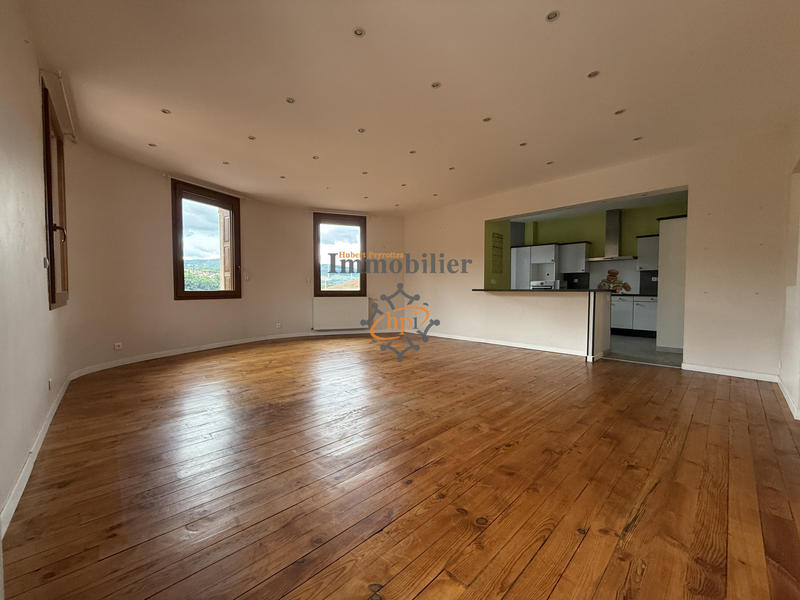 Appartement - 136 m² - 4 pièces