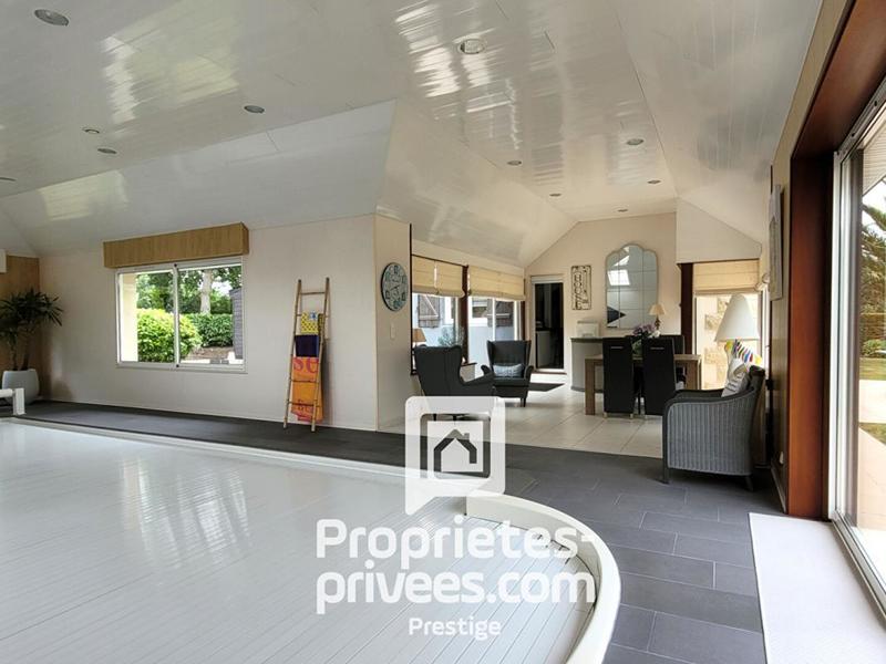 Demeure - 196 m² - 6 pièces