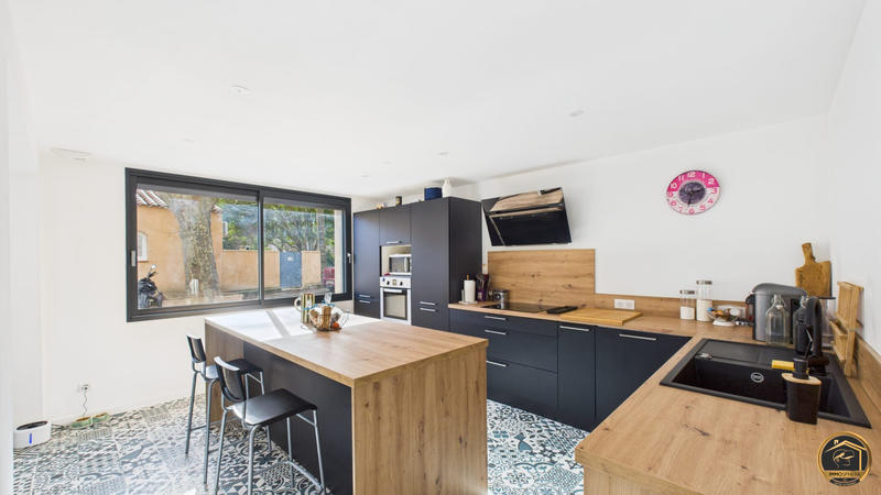 Maison - 123 m² - 5 pièces