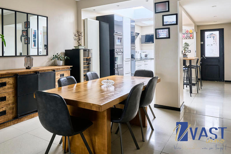 Maison - 135 m² - 5 pièces