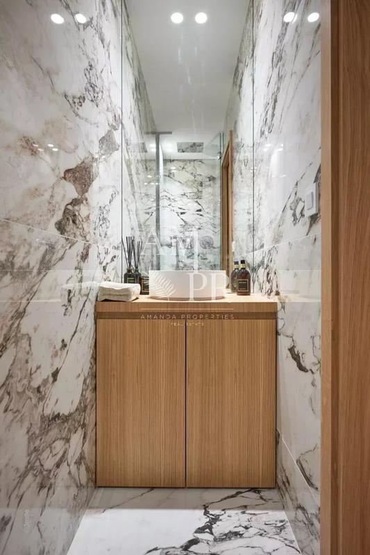 Appartement - 110 m² - 5 pièces