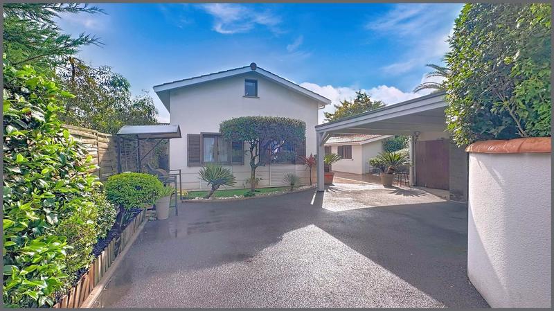 Maison de ville - 100 m² - 6 pièces