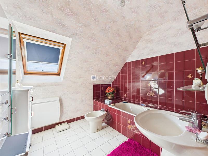 Maison traditionnelle - 125 m² - 6 pièces