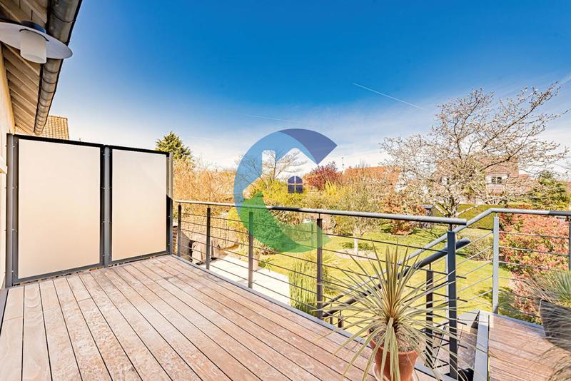 Pavillon - 150 m² - 7 pièces