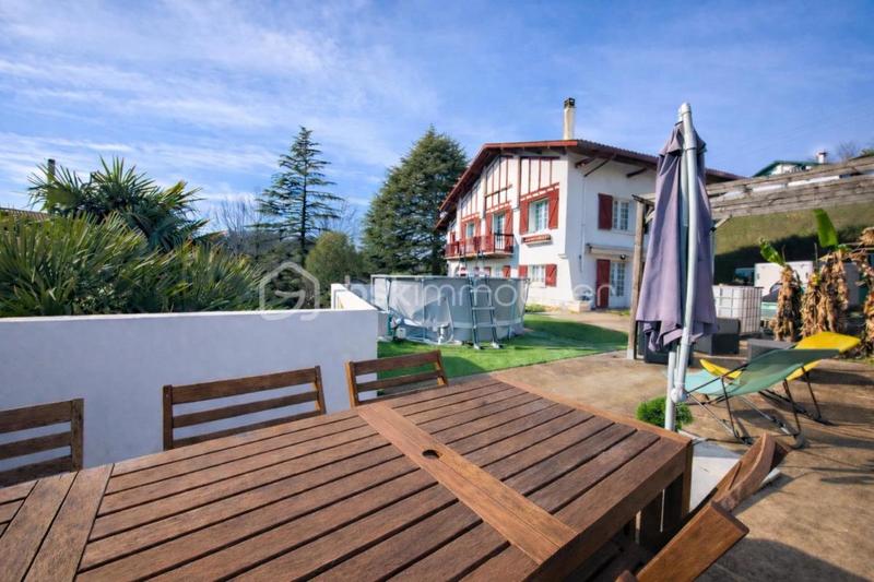 Maison - 160 m² - 6 pièces