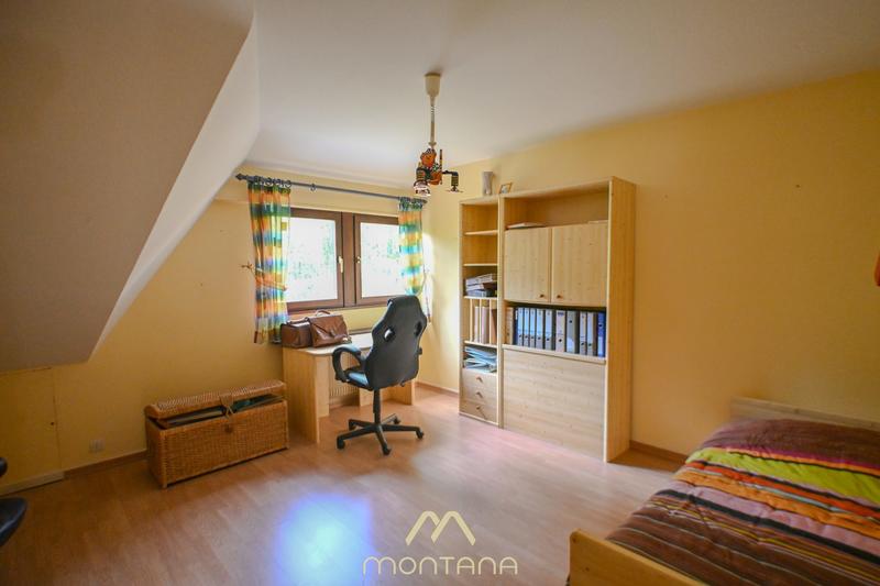 Maison - 450 m² - 10 pièces