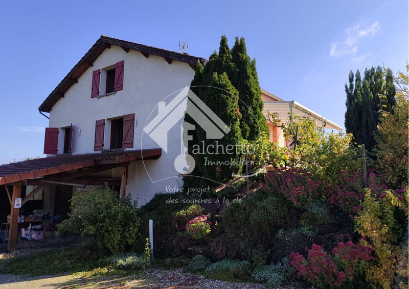 Maison - 200 m² - 7 pièces