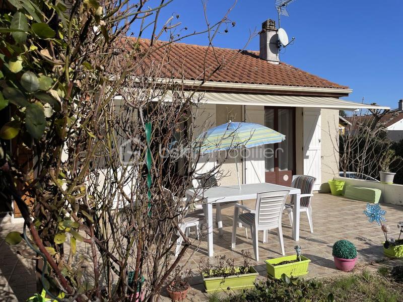 Maison traditionnelle - 128 m² - 8 pièces