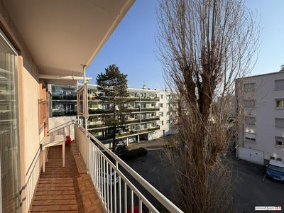 Appartement - 70 m² - 4 pièces