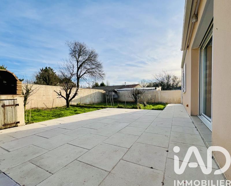 Maison - 92 m² - 5 pièces