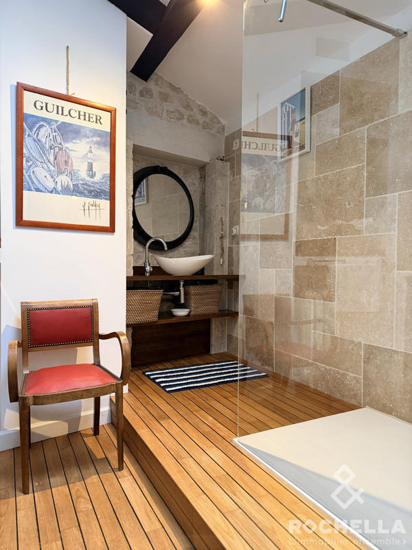 Maison ancienne - 195 m² - 5 pièces