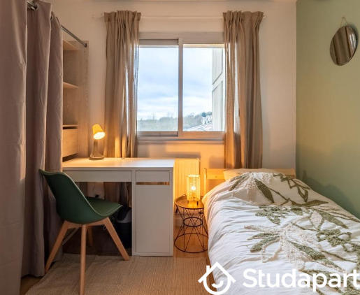 Chambre - 10 m² - 1 pièce