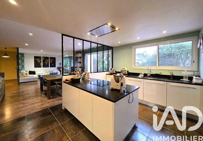 Maison - 132 m² - 6 pièces