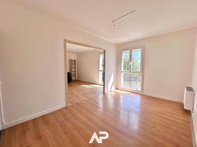 Appartement - 91 m² - 4 pièces