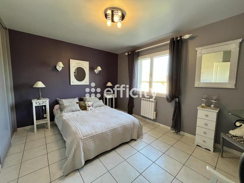 Maison - 236 m² - 8 pièces