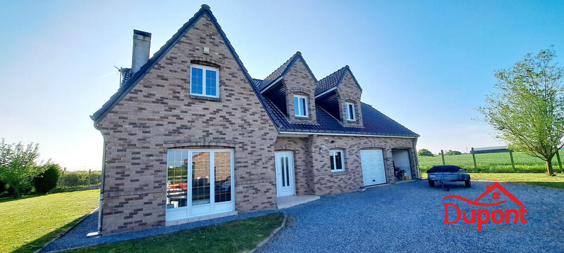 Maison - 193 m² - 10 pièces