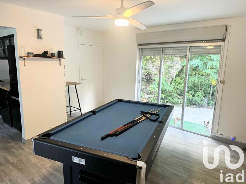 Maison - 230 m² - 8 pièces