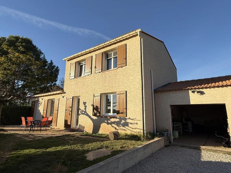 Maison - 140 m² - 5 pièces