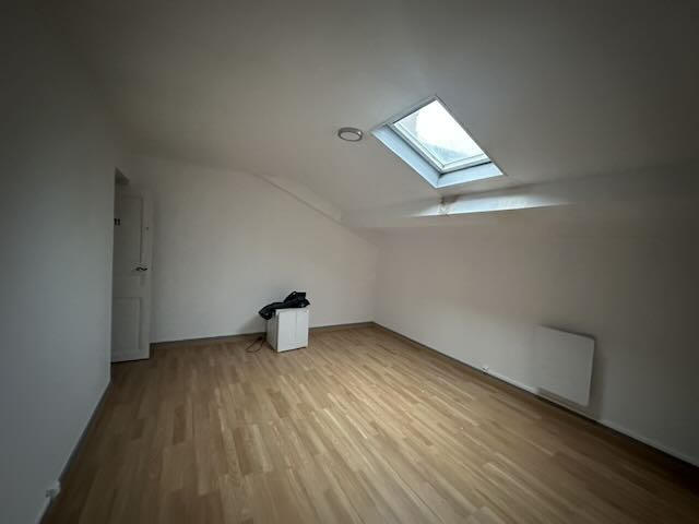 Appartement - 95 m² - 5 pièces