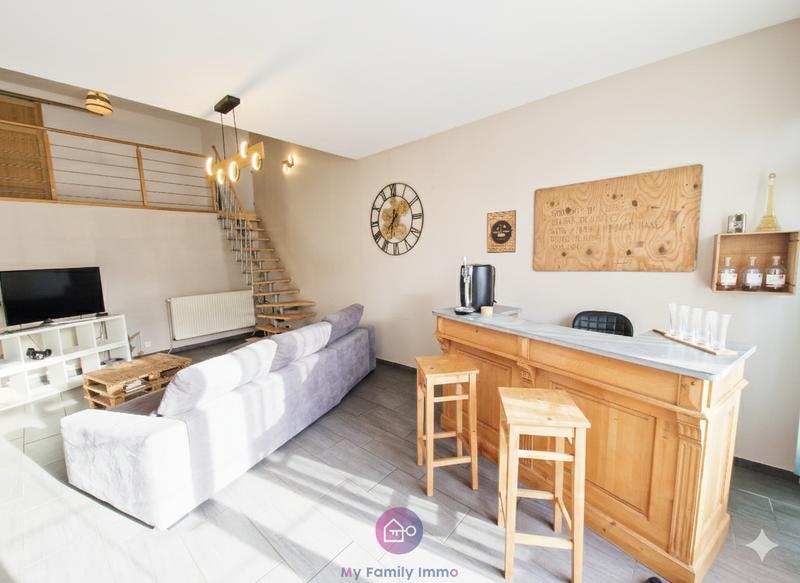 Maison - 168 m² - 9 pièces