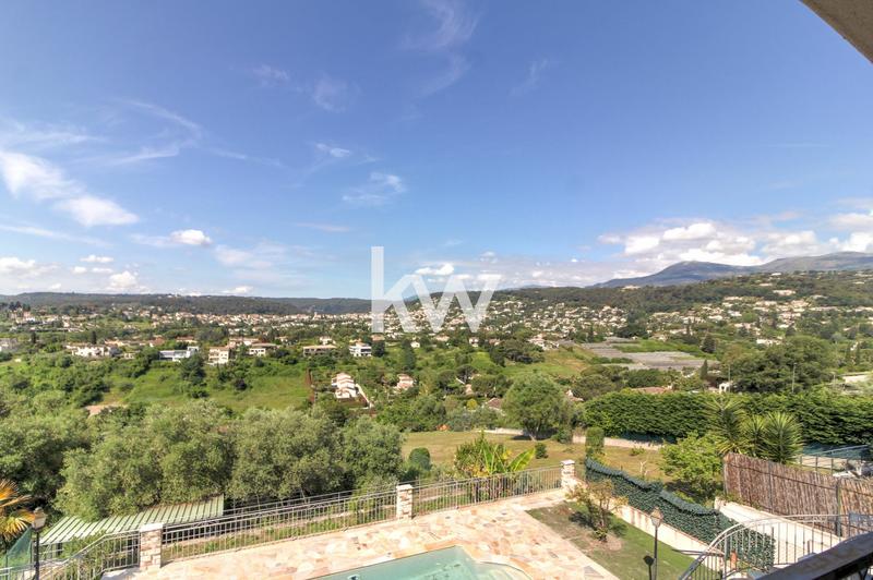 Maison - 182 m² - 6 pièces